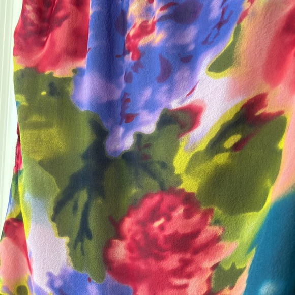 BEBE Watercolor Floral Print Silk One-Shoulder Blouse with Ruffle Detail - Picture 9 of 11